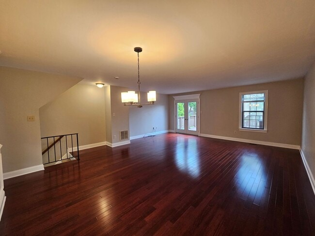 Photo - 3 Bedroom 1.5  bathroom End unit Townhouse near Bethlehem Catholic High School.