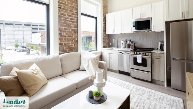 Photo - 425 20th St S Unit 212.579037