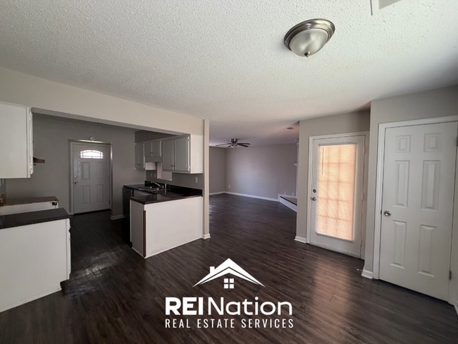 Photo - Move-In Ready 3BR/2BA Home in 38133 - Hardwood Floors & Great Storage