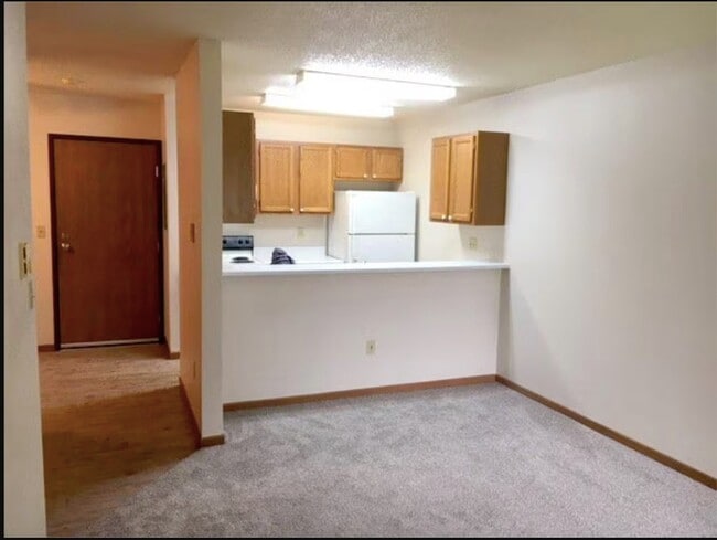 Photo - 745 Streeter Dr