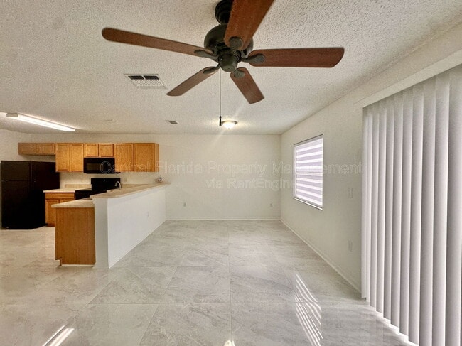 Photo - 5081 Kingscrest Ln