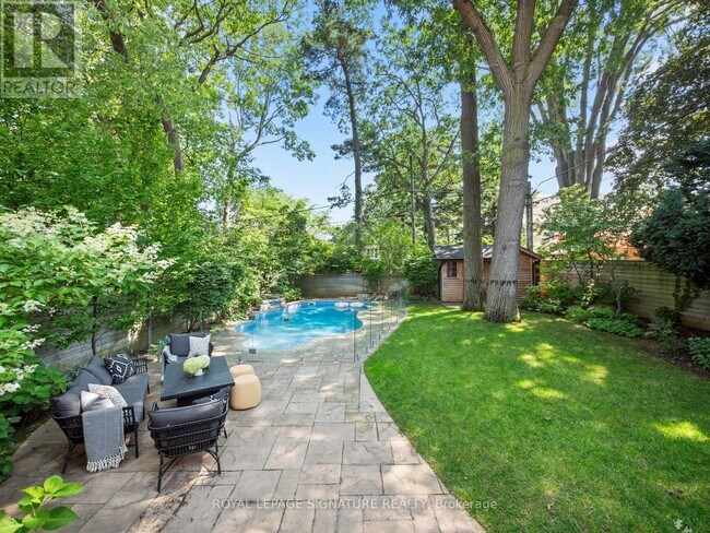 Photo - 74 Fallingbrook Dr