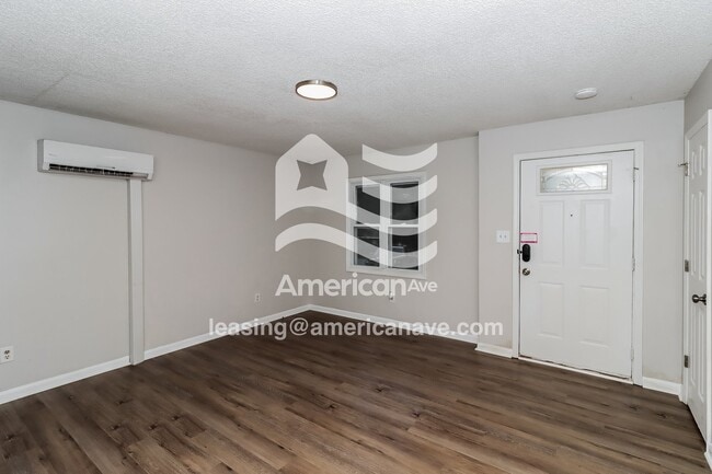Photo - 610 3rd St Pl SW