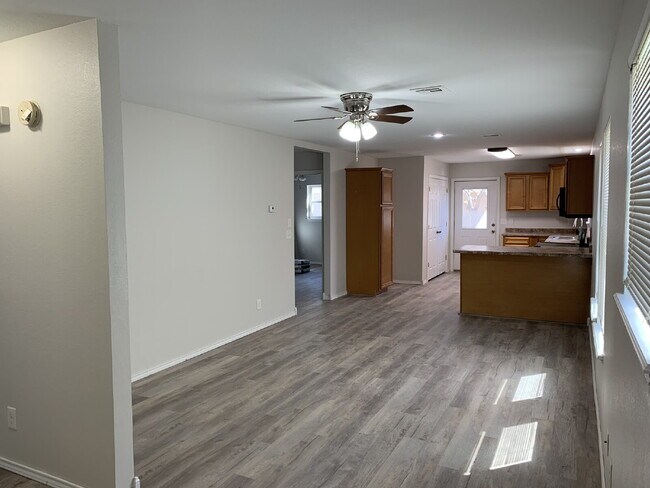 703 NW 14th St