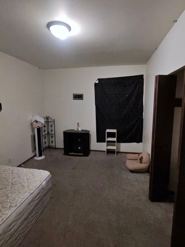 Photo - 934 S 13th St Unit 1