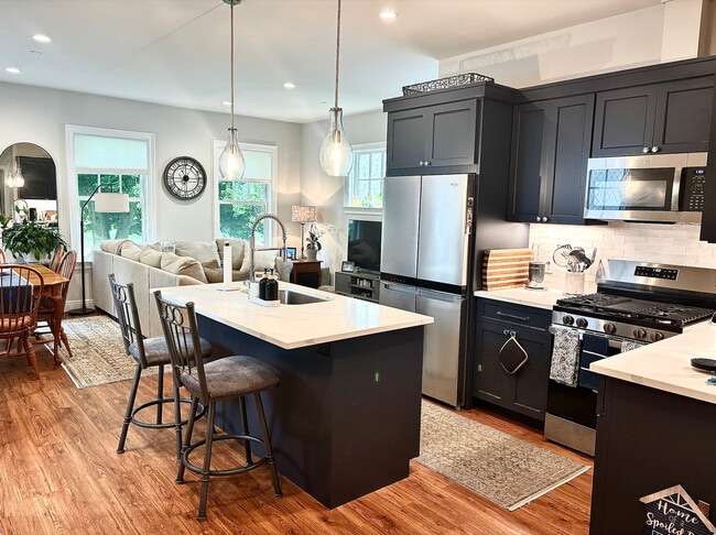 3 Park St Apt 2 Pembroke - Norwalk Green Living Properties