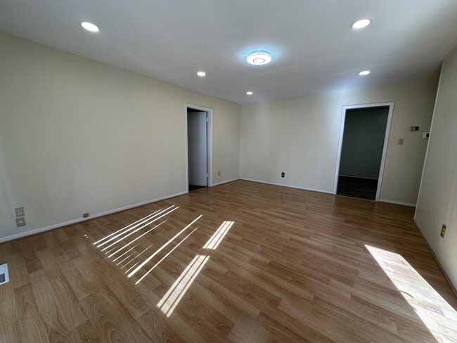 Photo - 3252 Club House Rd