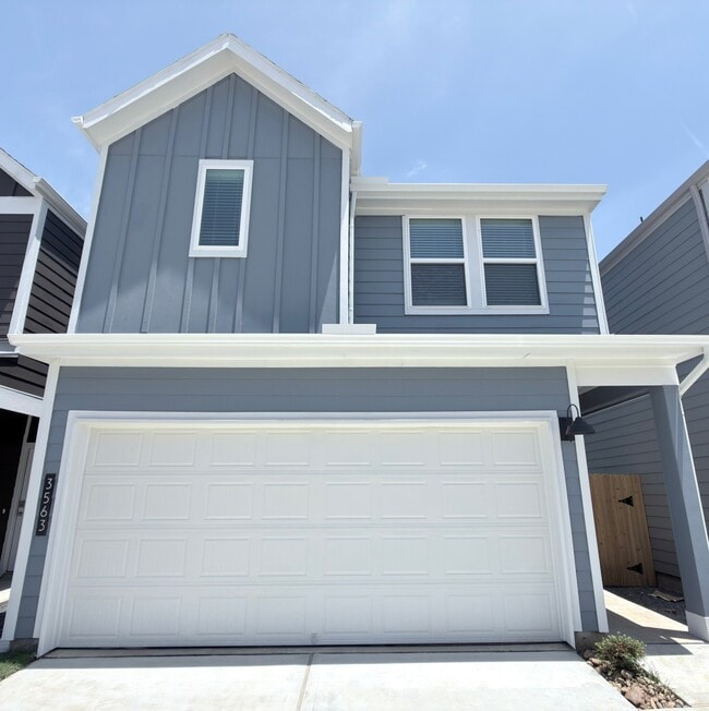 Building Photo - 3563 Lovebird Ln