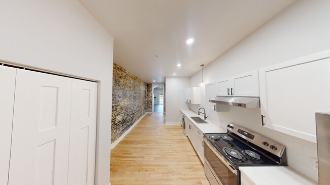 Photo - 1030 S Holmes St Unit #106