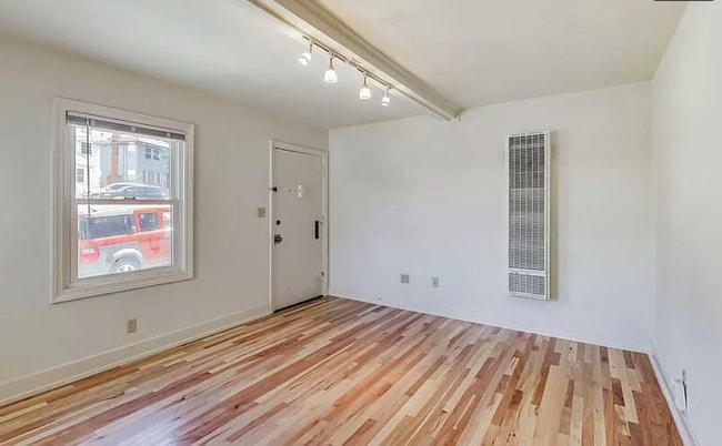 55 Forest St
