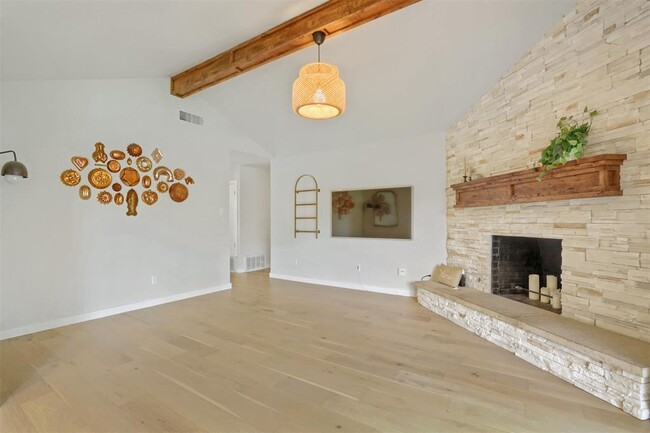 Photo - 1602 Thornridge Rd