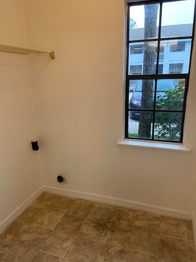 Photo - 1735 Harrison St Unidad 133