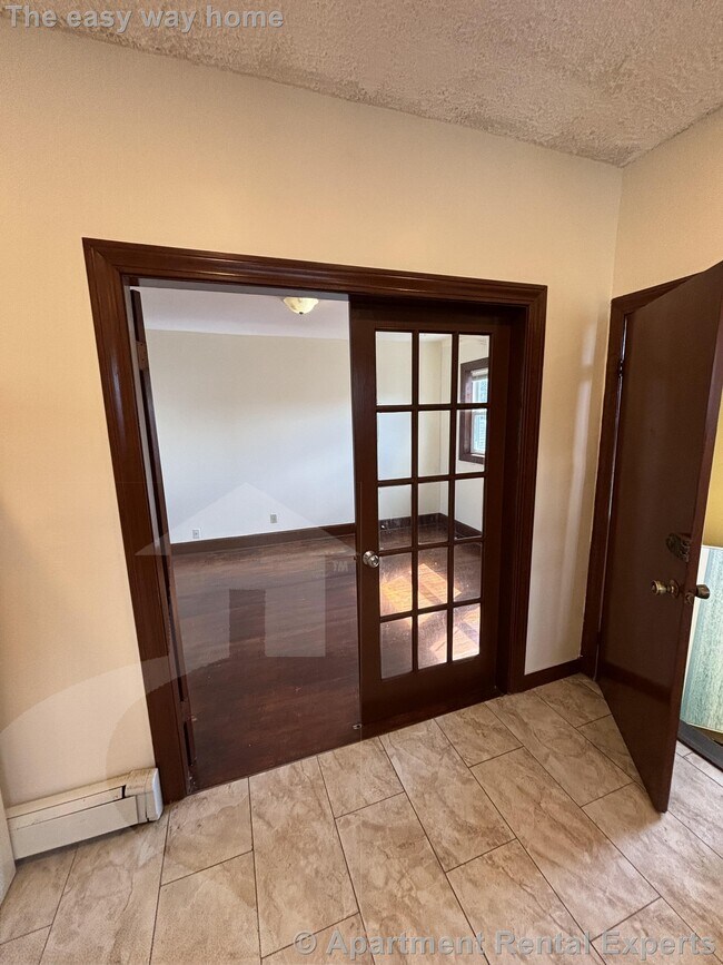 Photo - 569 Main St Unit #2