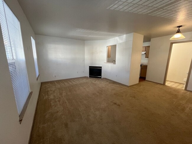 Photo - 8532 NE Knott St Unit A