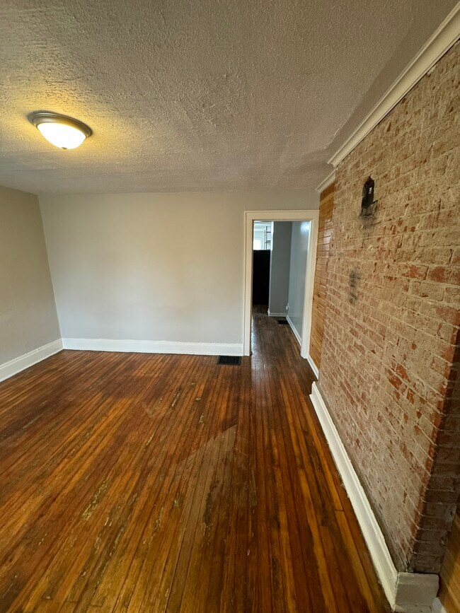 Photo - 151 E Woodrow Ave