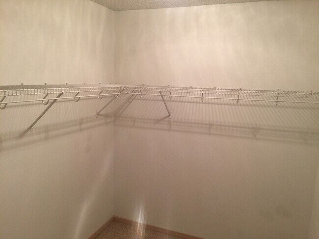 Photo - 4076 Bellaire Ave