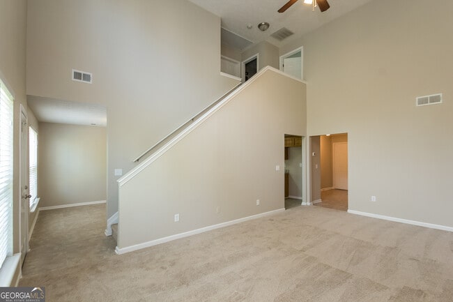 Photo - 9535 Lakeview Rd