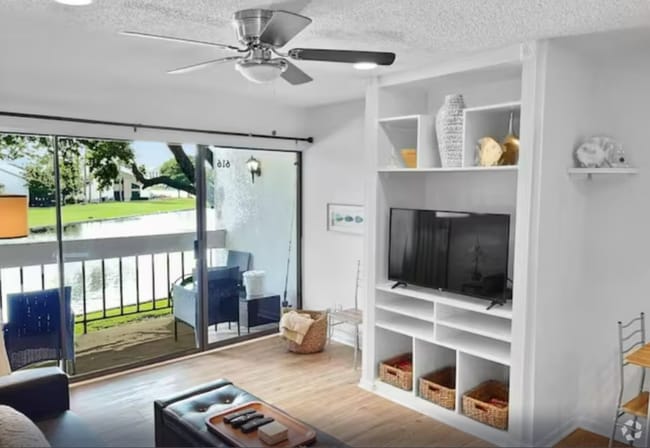 Building Photo - 12100 Melville Dr Rental