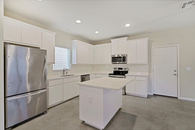 Photo - 213 Grange St
