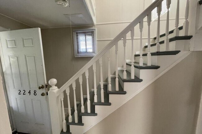 Photo - 2248 Campbell Ave