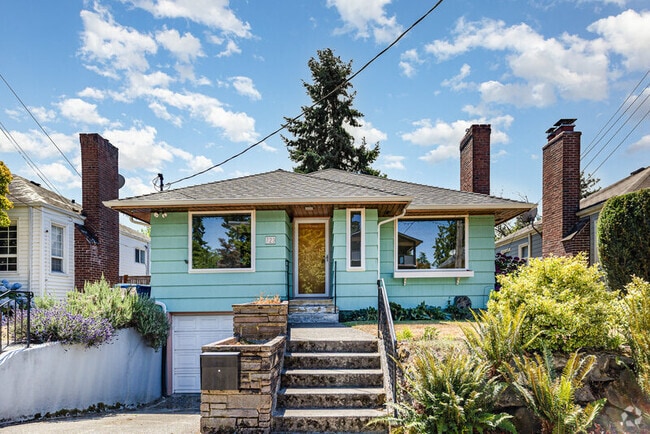 Building Photo - 723 N 81st St Rental