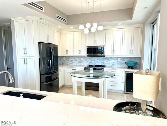 Building Photo - 4951 Bonita Bay Blvd Unit 501