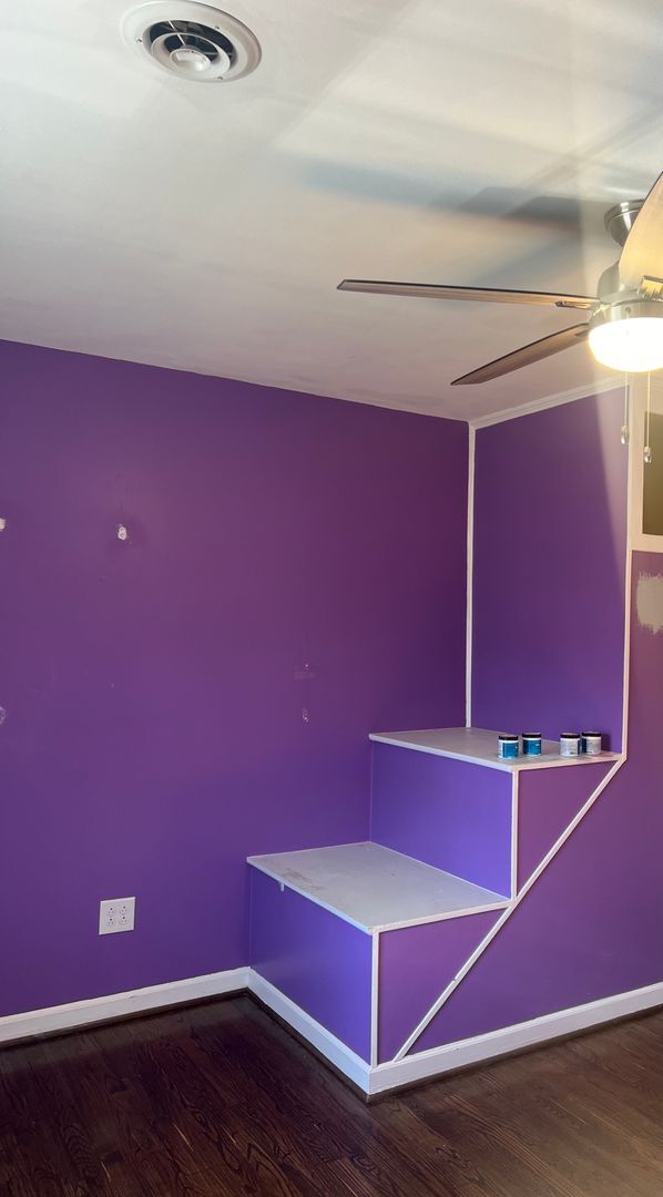 Photo - 4 Bedroom with fenced in yard!