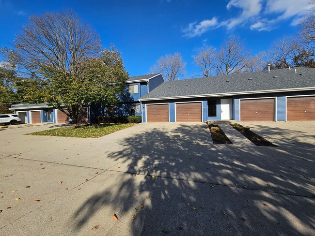 Photo - 2555 Clayton Blvd Unit 2555 Clayton Blvd