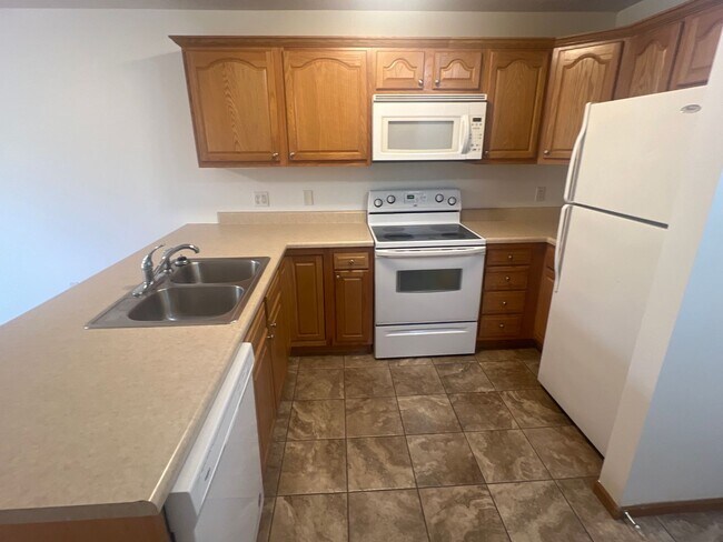 Photo - Newly Available - 1 Bedroom Condo- Availab...