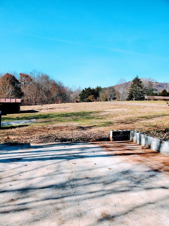 Photo - 3990 Seven Springs Rd