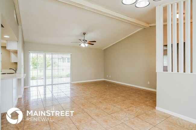 Photo - 2214 SW 2nd Ct