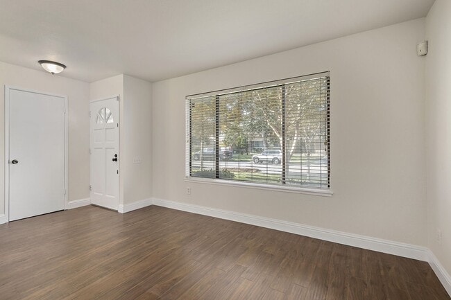 Photo - Remodeled 3-Bedroomn 2.5-Bathroom Townhome