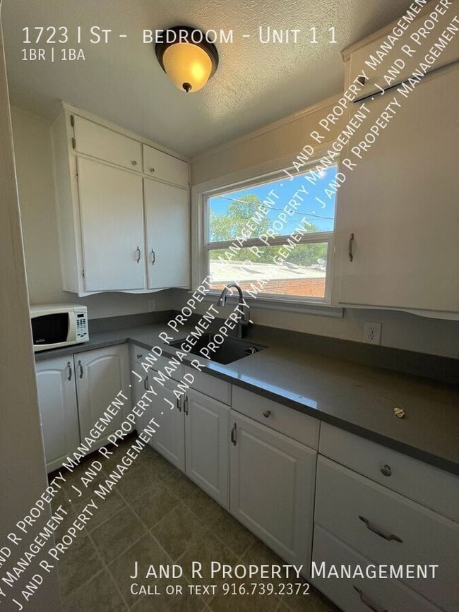 Building Photo - 1723 I St Unit 1 1