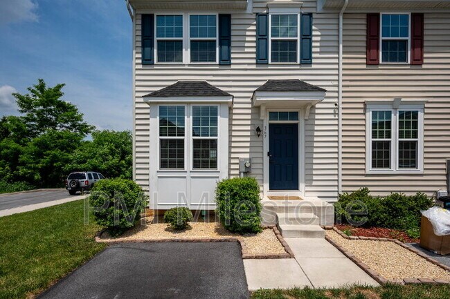Photo - 367 Ontario Dr