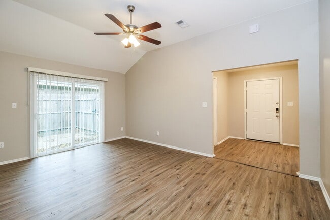 Photo - 1201 Paco Trail