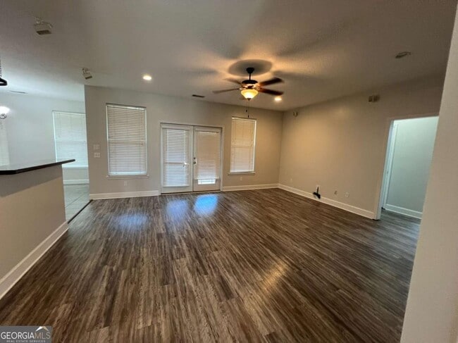 Photo - 203 Waters Edge Dr