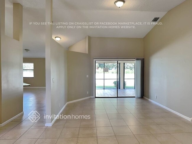 Photo - 102 Royal Ct