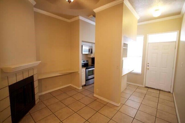 Photo - 2814 Nueces St Apartment Unit 104