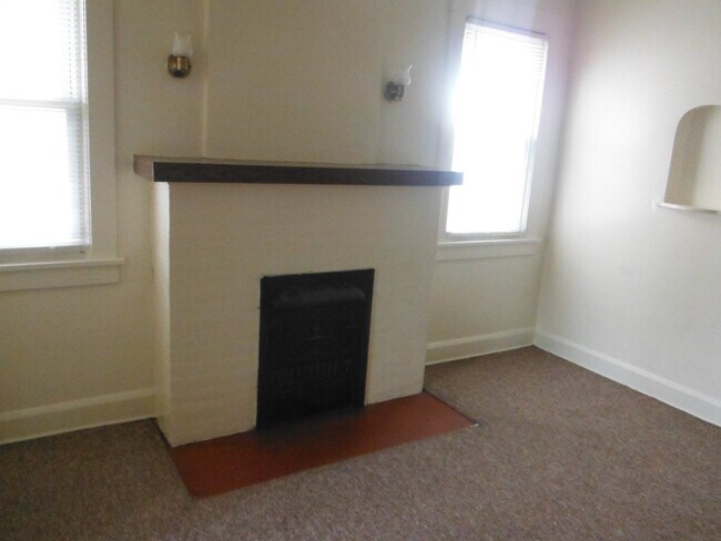 Photo - 1005 Broad Ave NW Unit 201
