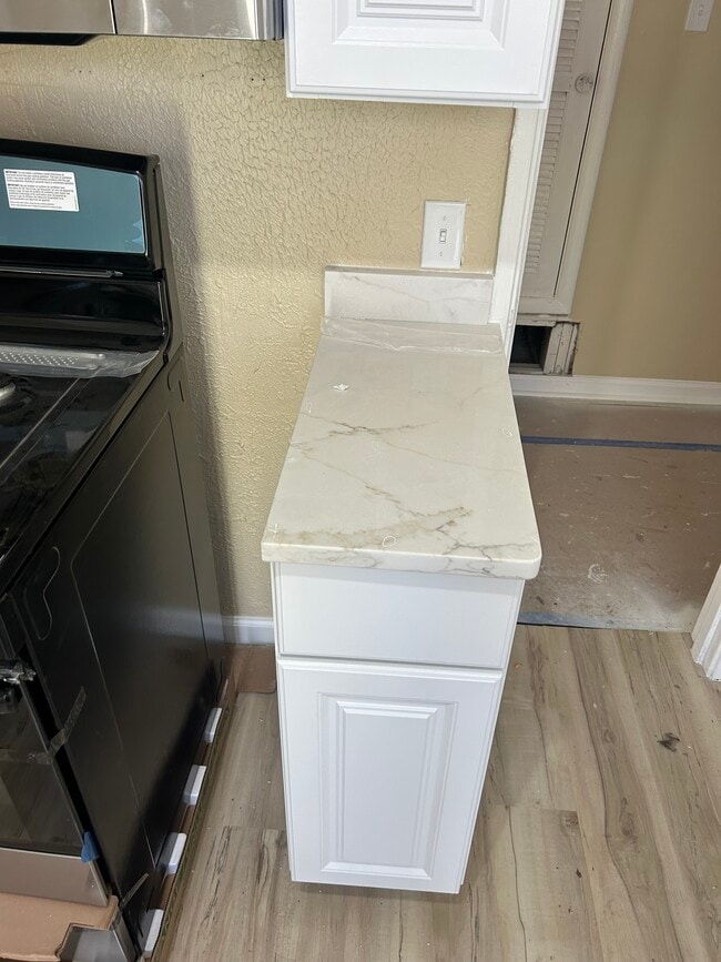 Photo - 523 Dover Rd