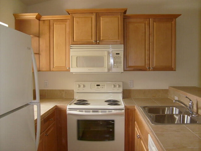 2153 Fraser St Unit Duplex