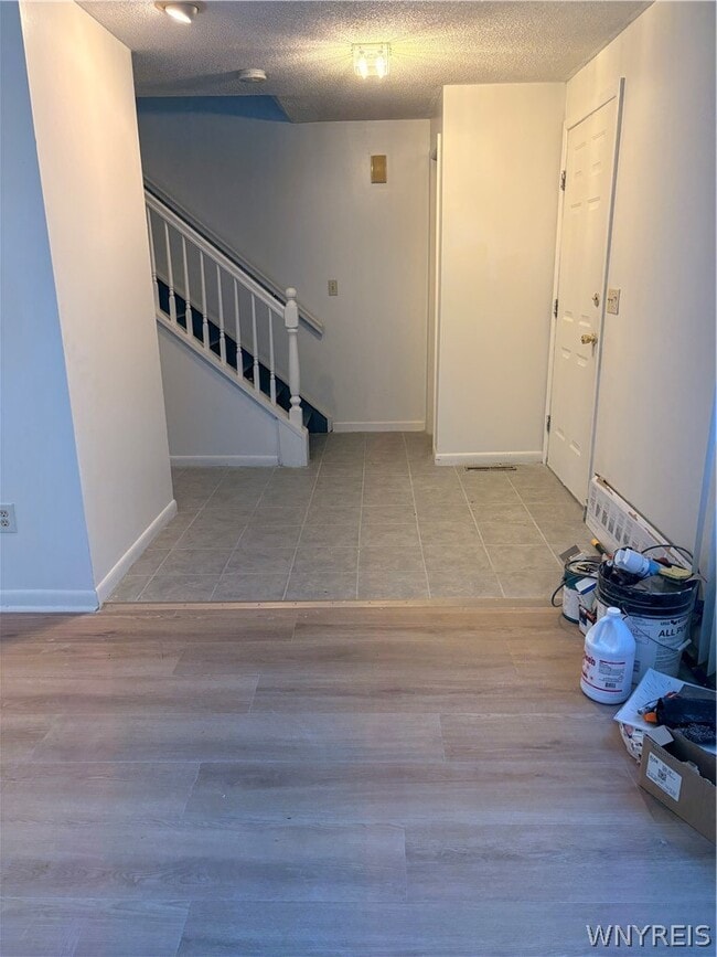 Photo - 141 Draden Ln