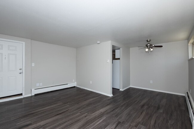 Photo - 809 N Dexter St Unit 404