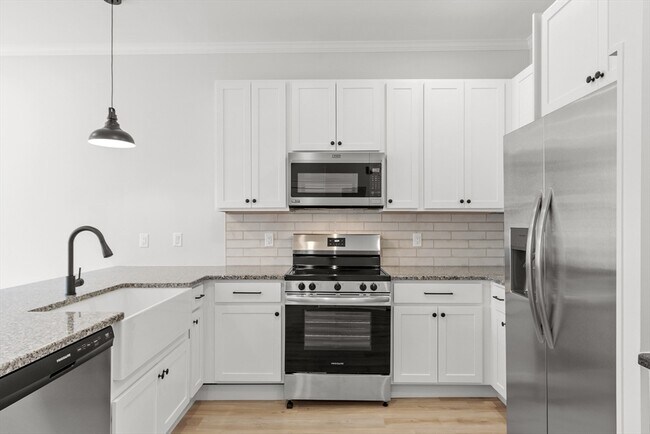 Photo - 843 Main St Unit 102