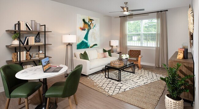 Photo - Stylish Space, Limited Offer! Unit RLSG1