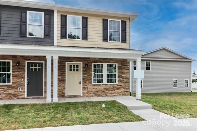 Building Photo - 3973 Newhall Dr NW