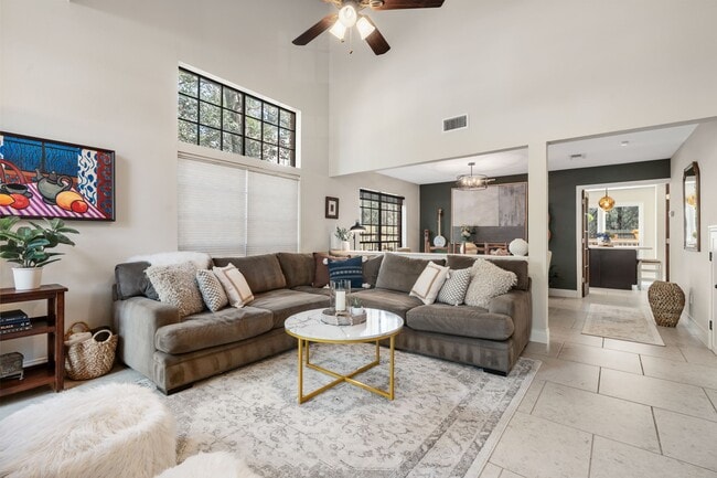 Photo - 115 E Pathfinders Cir