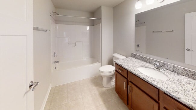 Photo - Condo Style Lower 2 Bedroom 2 Bathroom Apartment Unidad 40