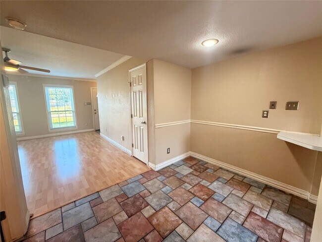 4210 Wyatt St Unit 7