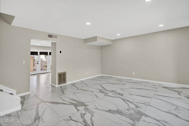 Photo - 1339 N 44th St